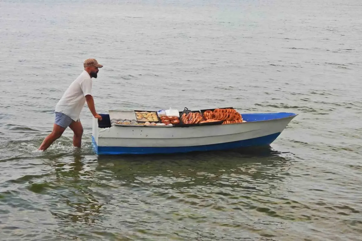 Erdek’te yaz turizmi hız kesmiyor, sahiller hafta sonu doluyor