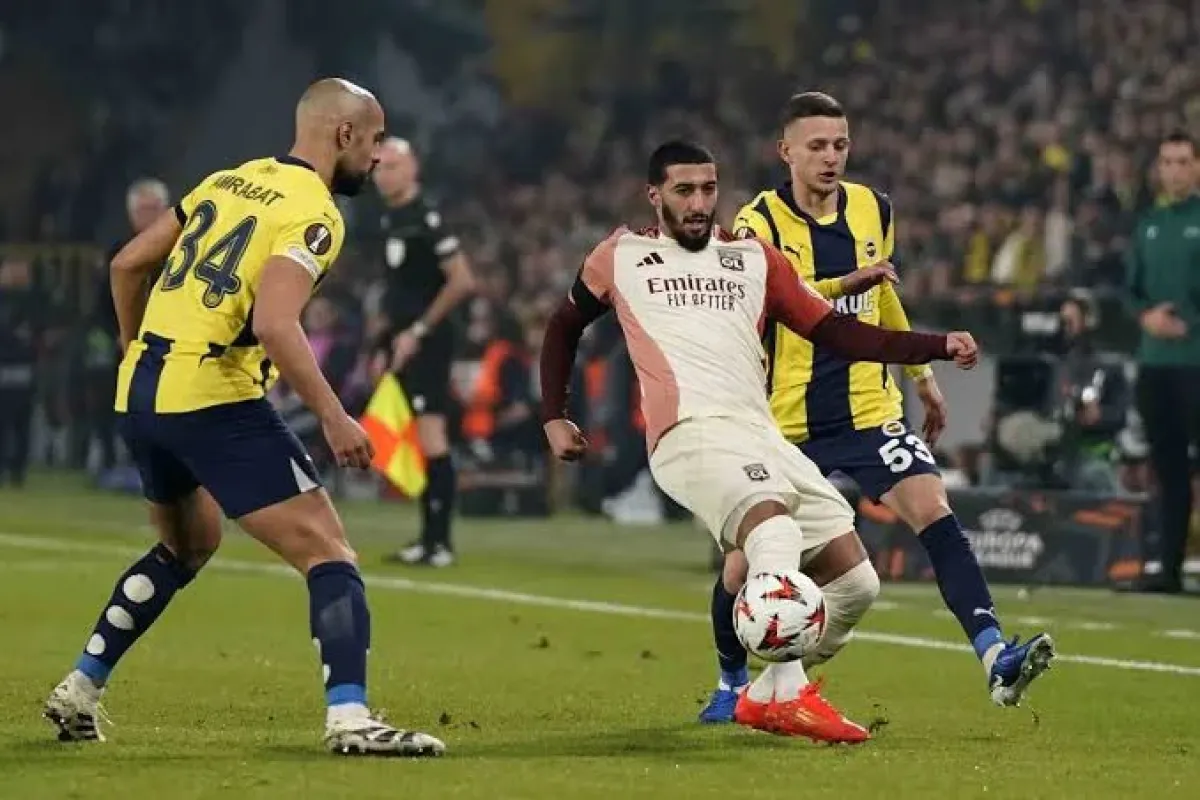 Fenerbahçe-Lyon İnat TV'den Canlı İzle