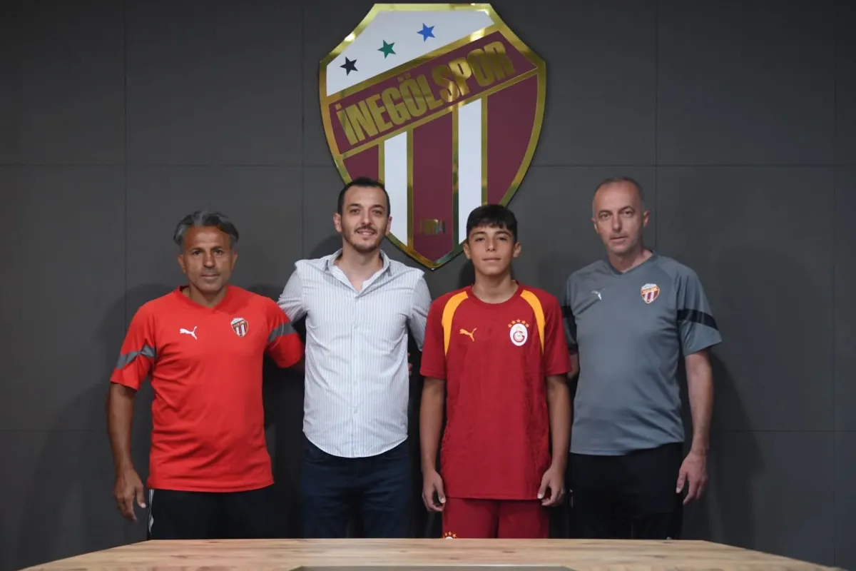İnegölspor altyapısından 2012 doğumlu Enes Haşim Ölmezer Galatasaray’a transfer oldu