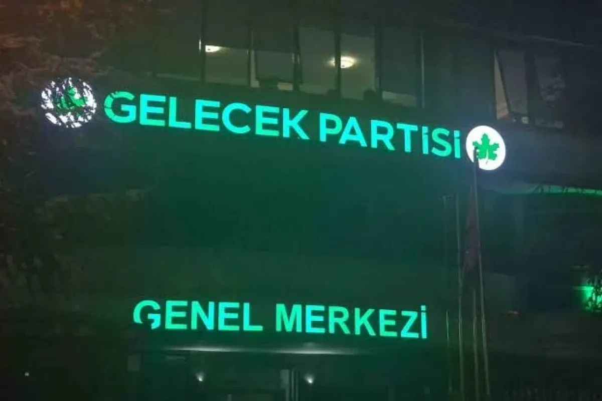 Ahmet Davutoğlu’nun Gelecek Partisi resmen kapandı
