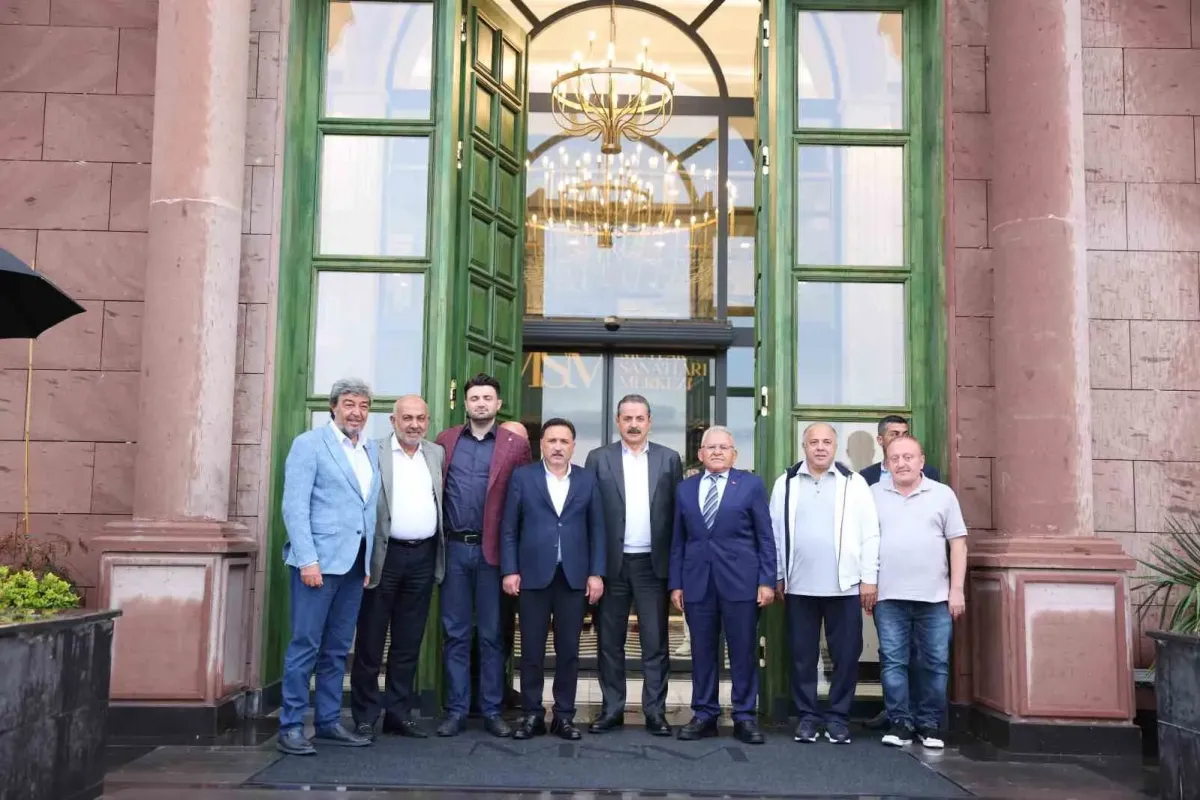 Kayserispor, Bursaspor yönetimini ağırladı