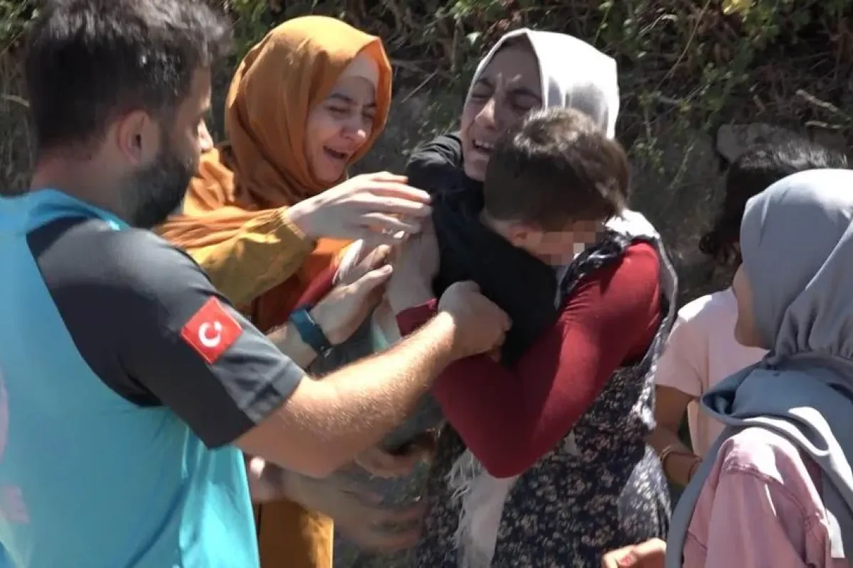 Bir annenin en zor anı! Sevinçten bayıldı