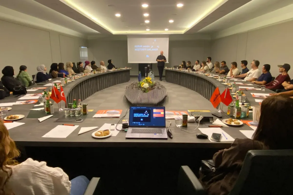 Wobilimo Mobilya AVM’de Satış Ekibine Özel Gelişim Programı