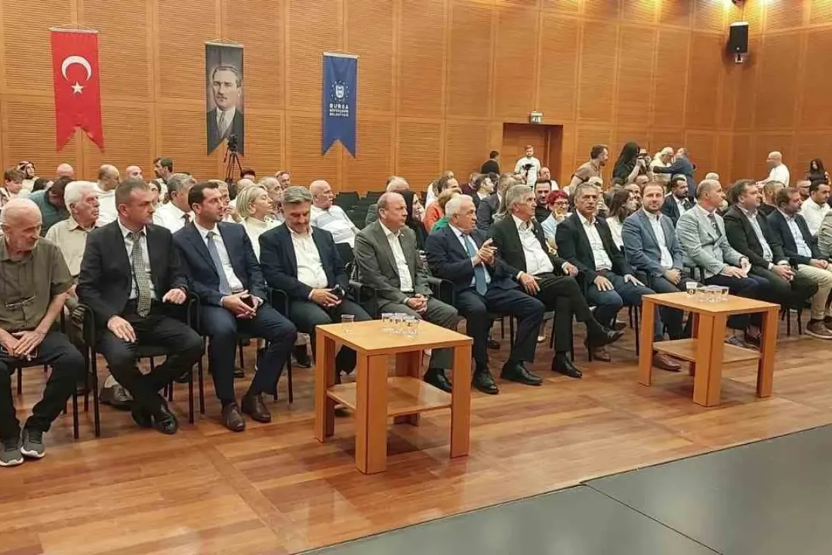 Bursa Artvin Vakfı’nda Demirci güven tazeledi