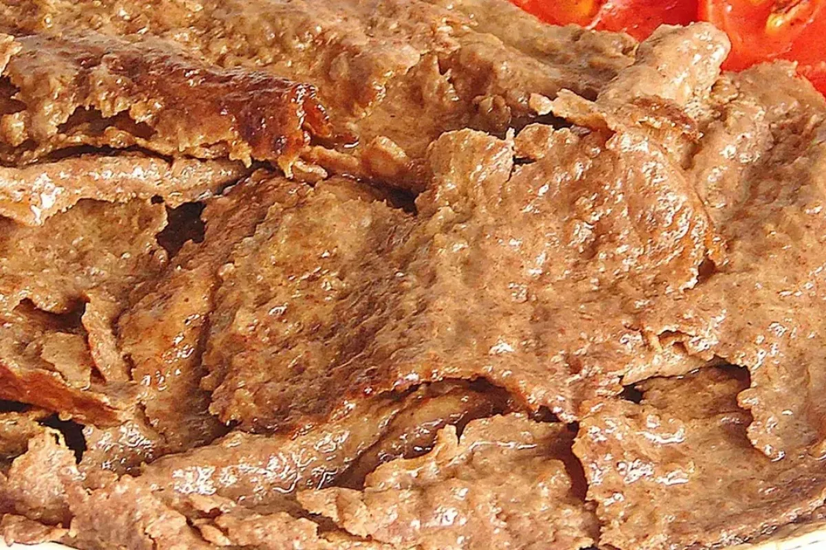 Gelinim Mutfakta programında paylaşılan evde yaprak döner tarifi