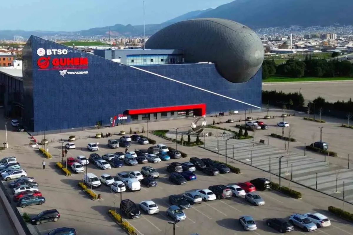 GUHEM Havacılık ve Uzay Teknolojileri Fen Lisesi’nde ilk ders zili çaldı