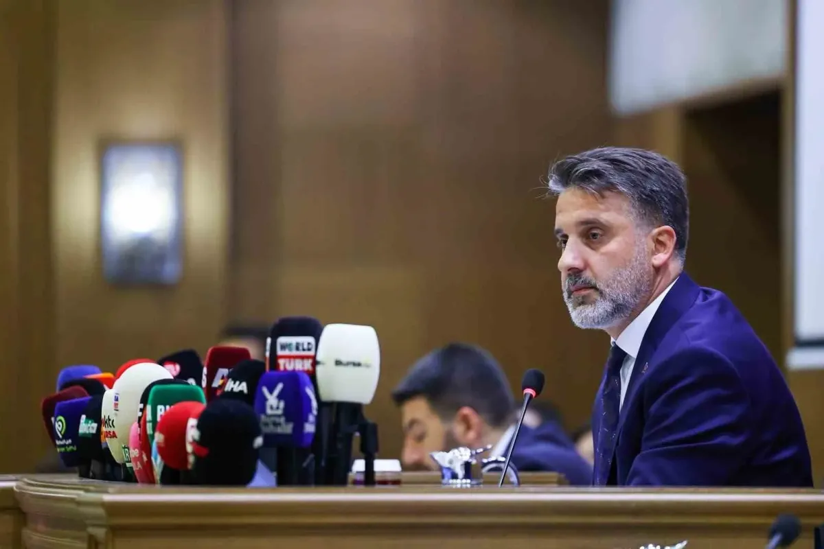 Başkan Vekili Biba: "Bütün otobüsleri elektrikliye çevireceğiz"