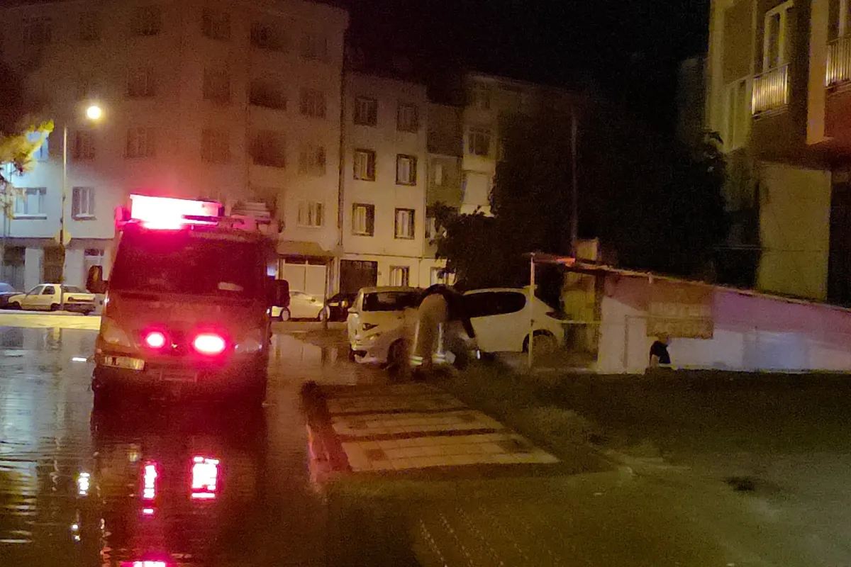İnegöl’de Logarlar Yetmedi! İş Yerini Su Bastı