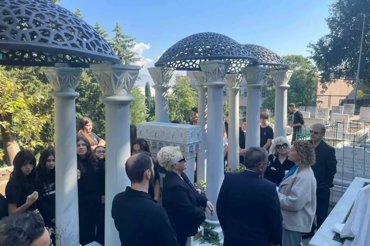 Zeki Müren vefatının 30’uncu yılında Bursa’da anıldı
