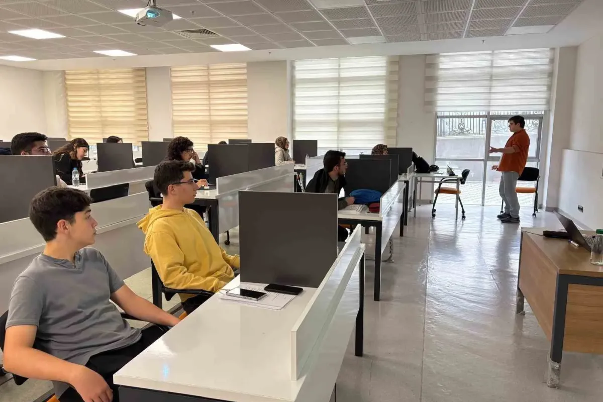 ’Tercihten Önce Üniversiteni Yaşa’ projesine başvuru için son iki gün