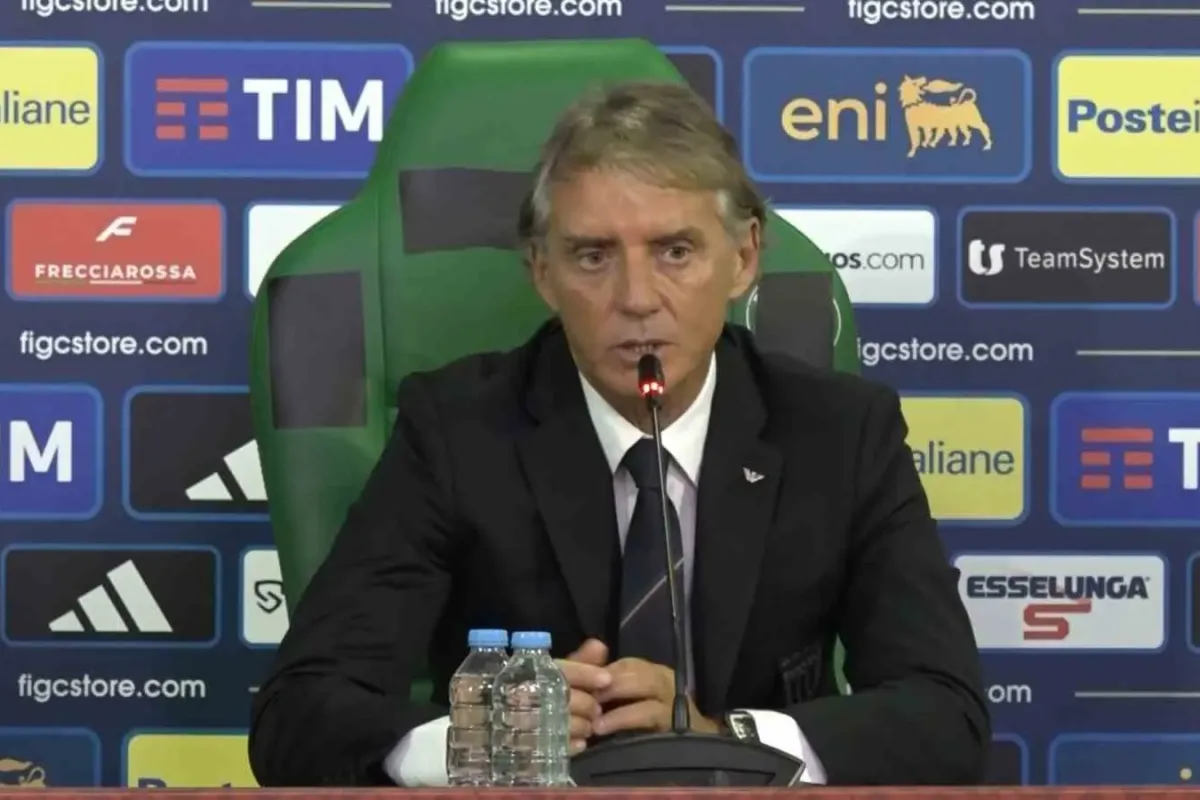 Roberto Mancini: "Takım her şeyi en iyi şekilde sahaya taşıdı, mutluyum"