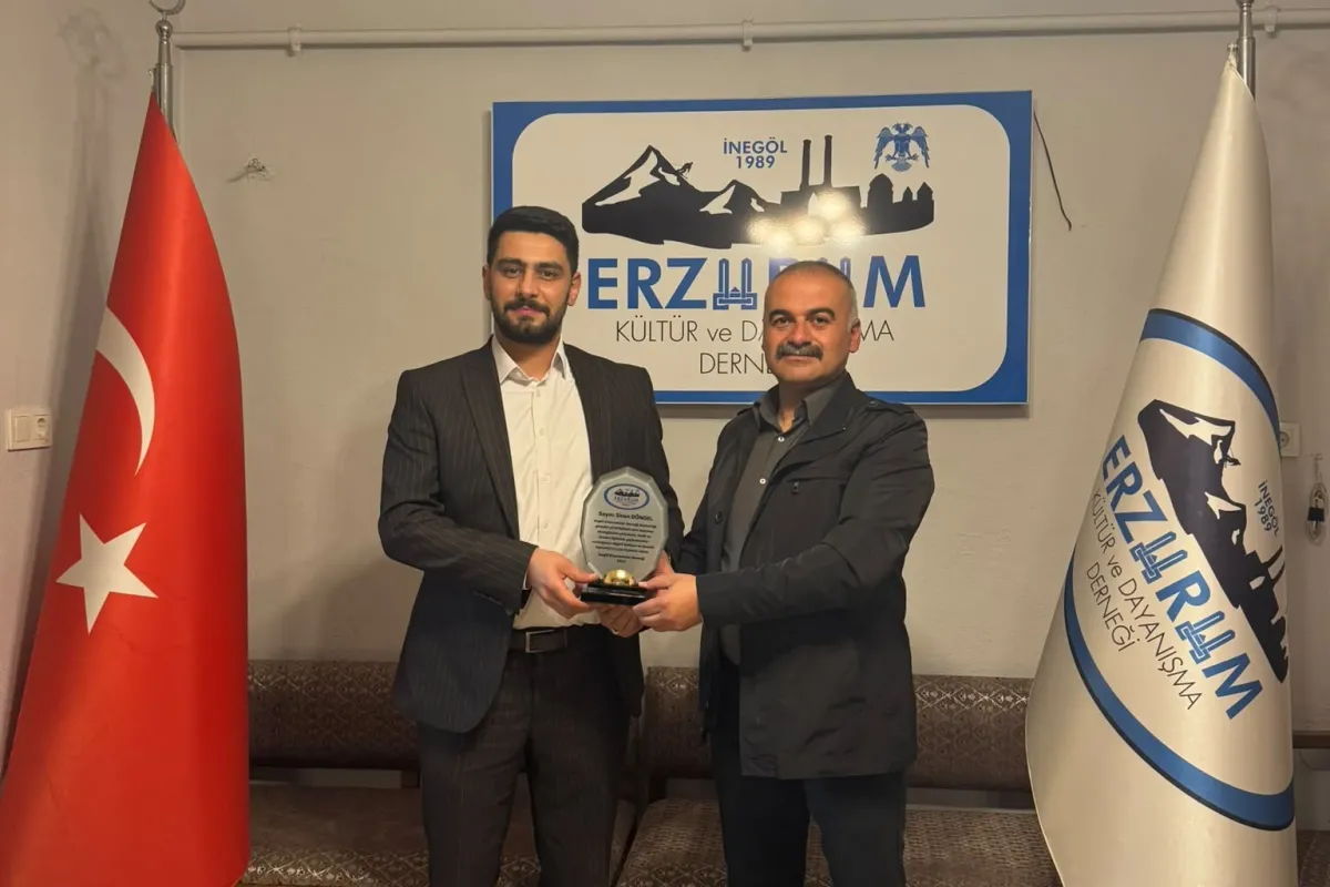 Eruzrumlular Derneği'nde yeni başkan Saltuk Celil Bayrak oldu