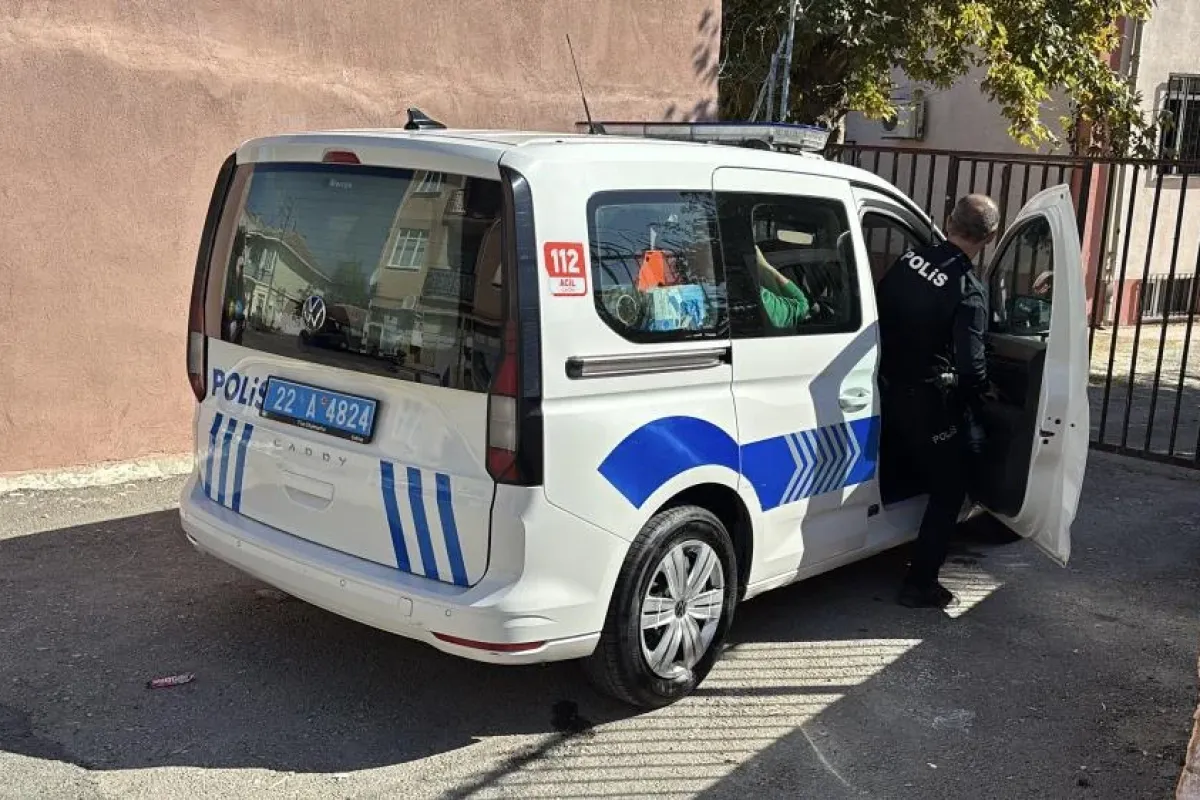 Okulda öğrenciler fark etti! Çantasında silah bulunan öğrenci gözaltında