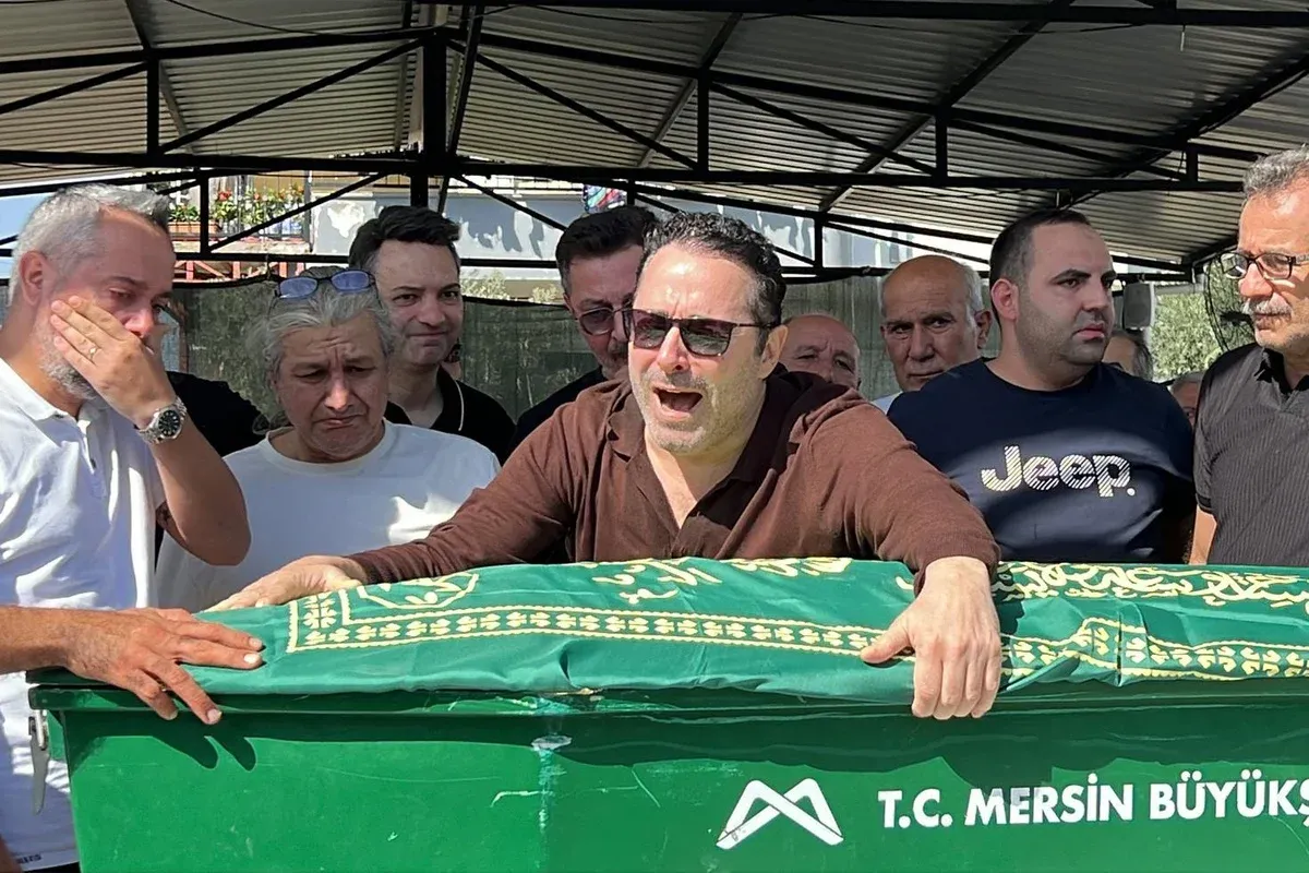 Atilla Taş'ın en acı günü! Kızına gözyaşlarıyla veda etti