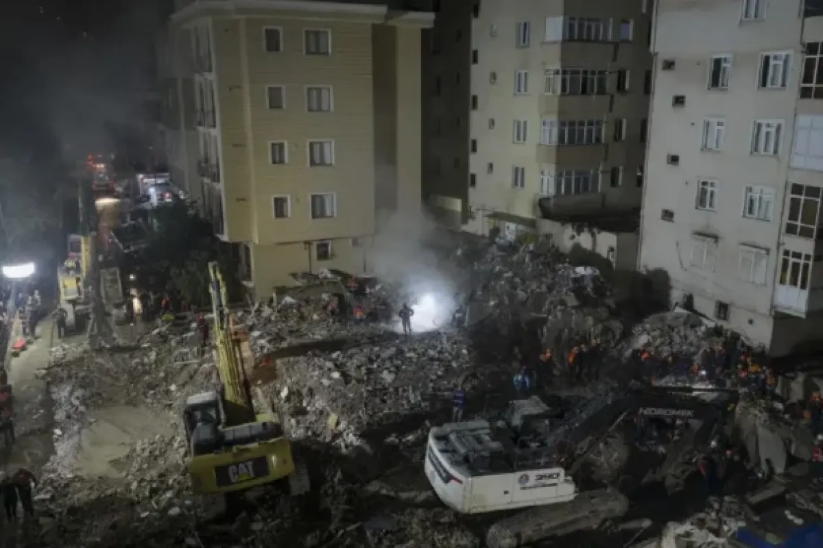 İstanbul'da acı bekleyiş sona erdi! Enkazdan 5 ölüm çıktı