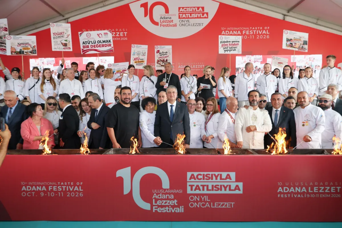 Adana Lezzet Festivali’nde gastronomi ve müzik bir arada