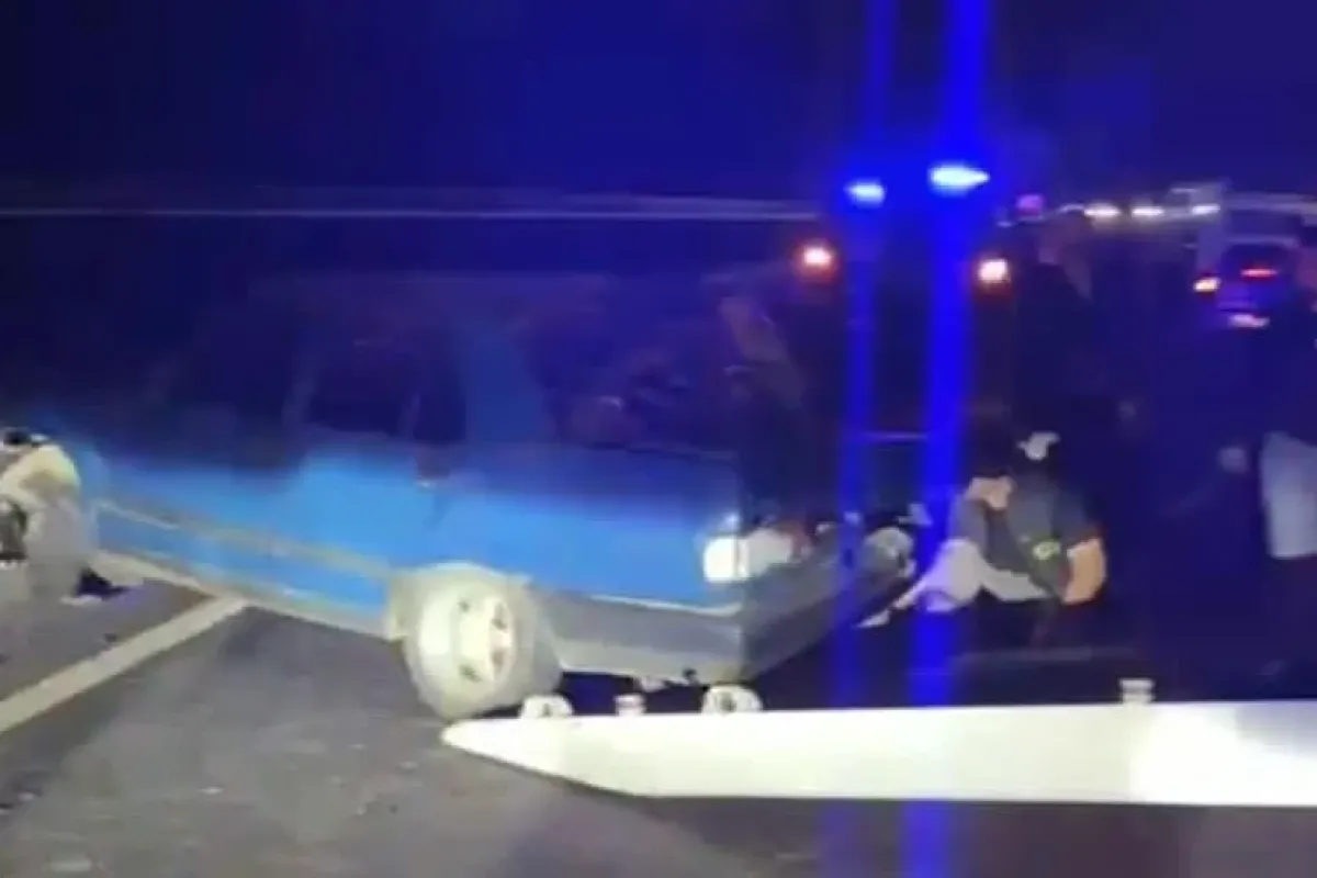 İnegöl’de feci kaza; 9 yaralı