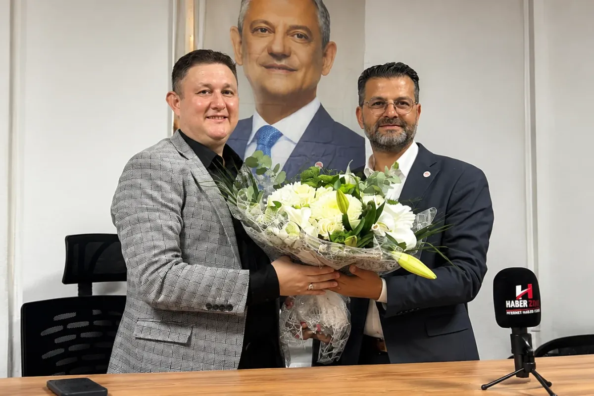 Yeni Parti Bursa İl Başkan Adayı Özgür Şahin İnegöl'de konuştu