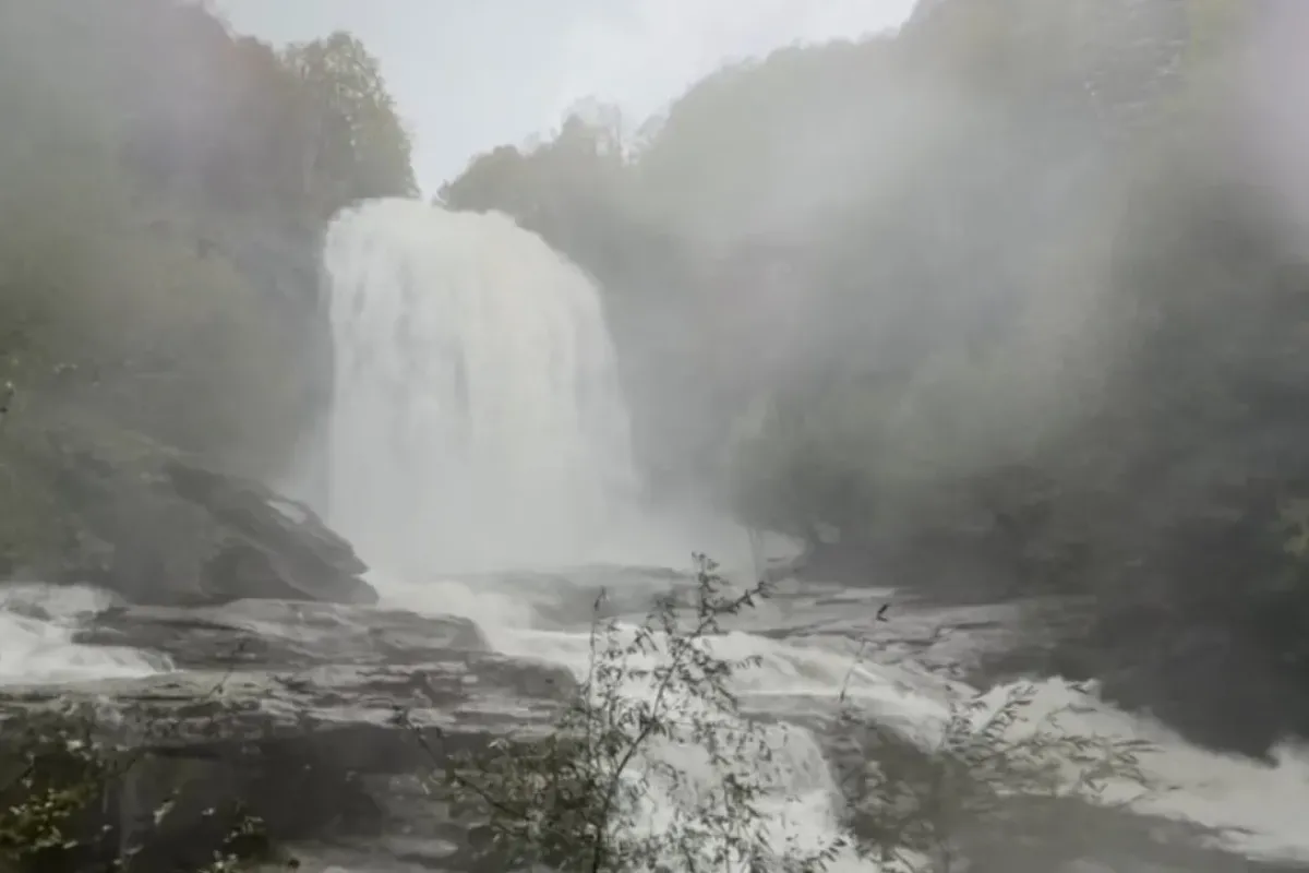 Bursa’da sağanak yağışın ardından Suuçtu Şelalesi coştu, Niagara’yı aratmadı