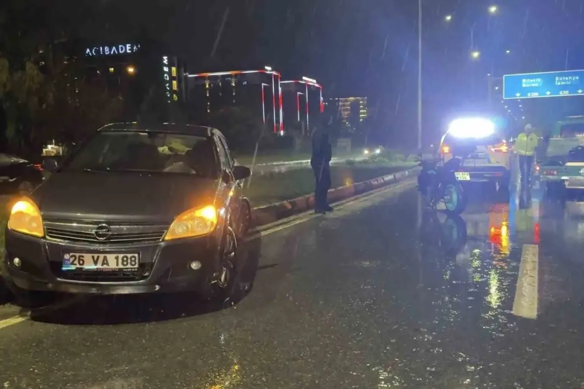 Eskişehir’de otomobil ile motosiklet çarpıştı: 1 yaralı