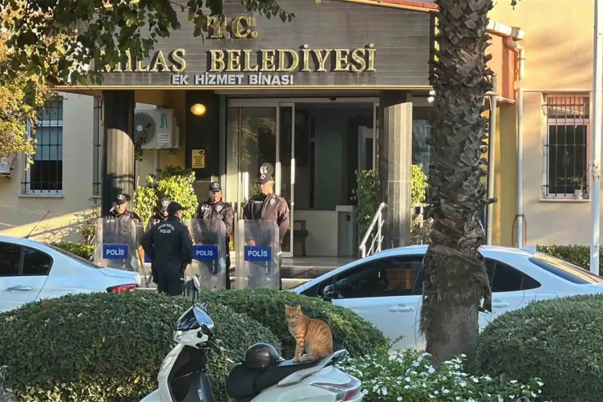 Milas Belediyesine operasyon
