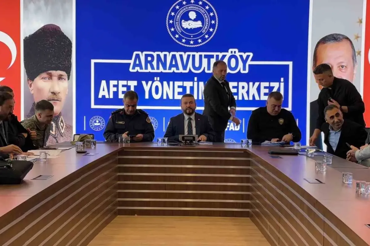 İstanbul’da 7,5 büyüklüğünde deprem senaryosu: Kriz masaları kuruldu, ilçeler alarma geçti