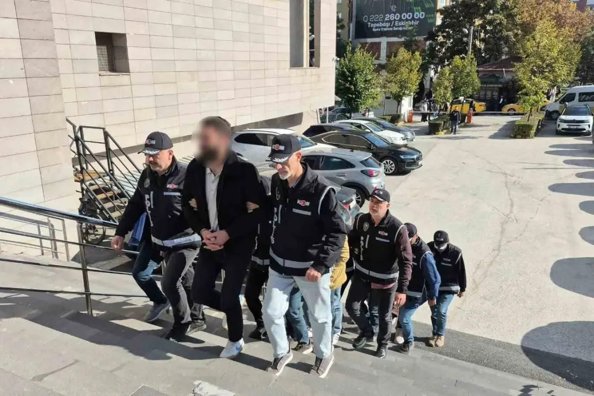Eskişehir merkezli 3 ilde 60 milyon TL’lik tefeci operasyonu: 5 gözaltı