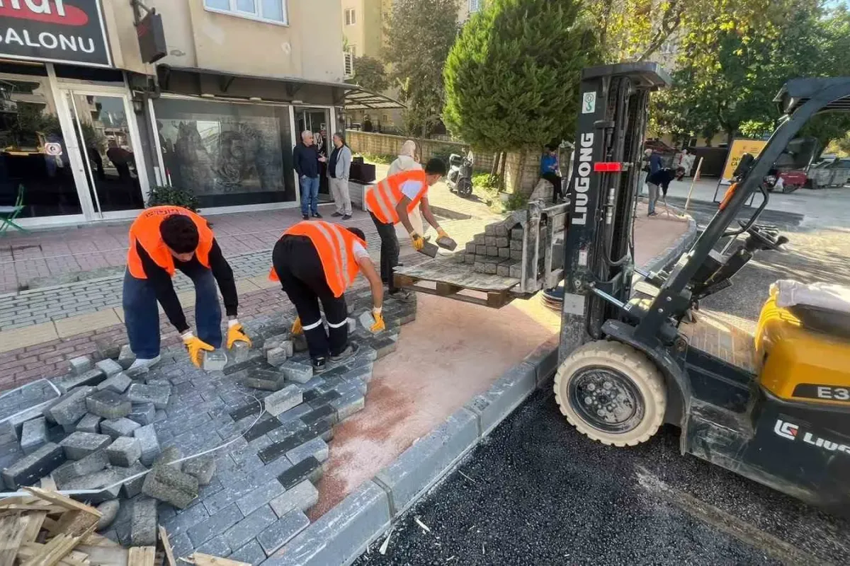 Büyükşehir, Erdoğan Caddesi’ni yeniliyor