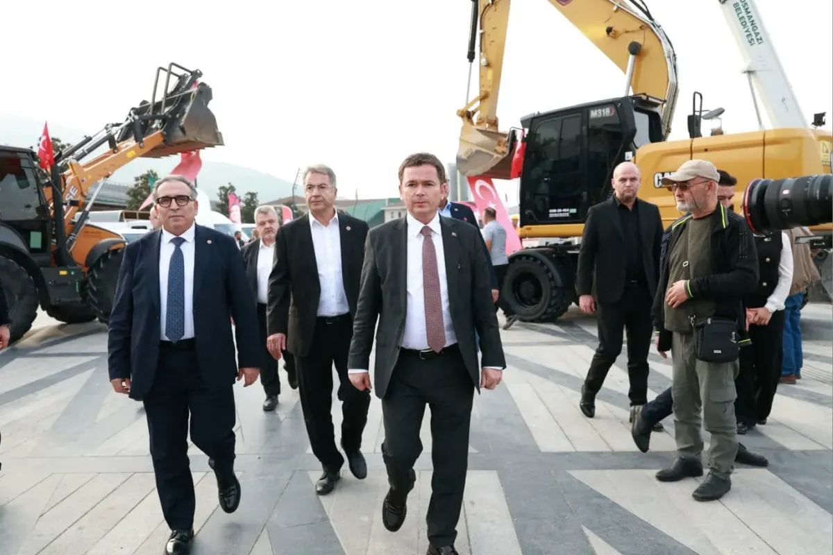 Osmangazi Belediyesi araç filosunu 41 yeni araçla güçlendirdi
