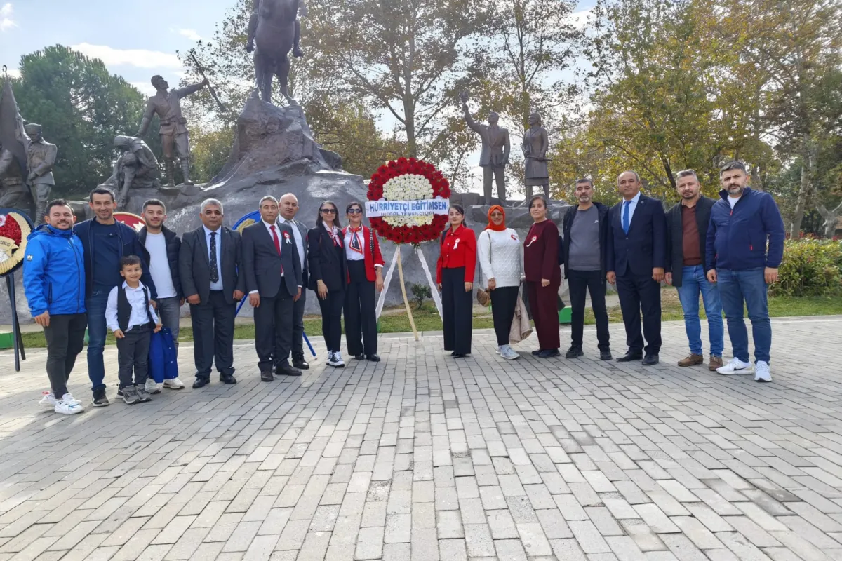 "Cumhuriyet, Fikri Hür Vicdanı Hür Nesillerin ve Özgür Emeğin Teminatıdır"