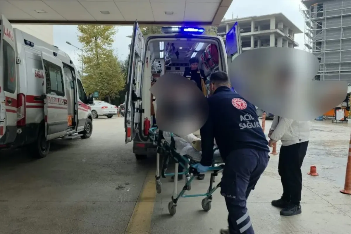 İnegöl'de Demir Çubuk Karnına Saplandı