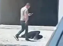 Emekli polis oğlunu öldürüp cesedin başında bekledi!