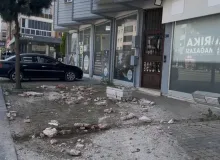 Yaya geçidinde dehşet anları! Ağır yaralanan kadın yaşam savaşı veriyor