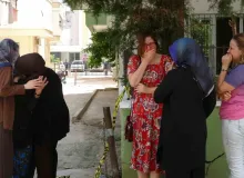 Öğretmen çiftin evinden çıkan cenazeler gözyaşları arasında morga kaldırıldı