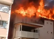 Bursa’da 3 katlı binanın çatısı alevlere teslim oldu