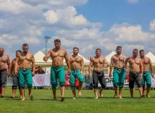 Taşköprü’de başpehlivan ve karakucak güreşleri nefes kesti