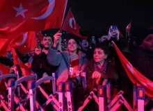 Yağmura rağmen Bursa’da Cumhuriyet coşkusu dinmedi