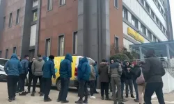 PTT çalışanları iş bıraktı