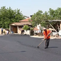 Nilüferköy’de 375 Metrelik Yol Baştan Aşağı Asfaltlandı