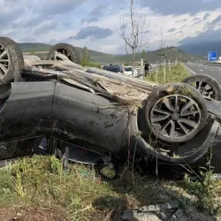 Yeni Çevreyolu’nda feci kaza! 3 yaralı