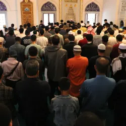 Bu camide bayram namazı 3 kez kılındı!