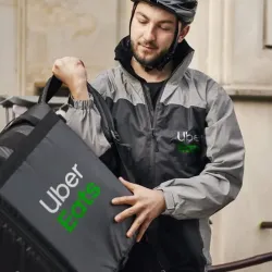 Uber Eats motokurye maaşları ne kadar? Başvuru süreci nasıl?
