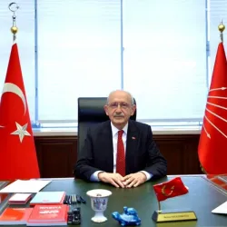 Kemal Kılıçdaroğlu 2,5 Yıl Sonra CHP Genel Başkanlığına Döndü