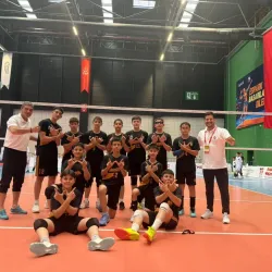 İnegöl Belediyespor midi erkek voleybol takımı son 16 turunda