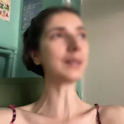 36 yaşındaki evlenmeyen kadının teyzelerine sorduğu soru viral oldu