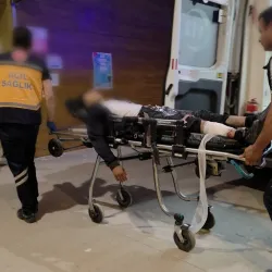 İnegöl Huzur Mahallesi'nde gece yarısı bıçaklı kavga: 1 yaralı