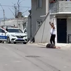 5 yaşındaki çocuğun gözü önünde annesini defalarca bıçaklayarak öldürdü!