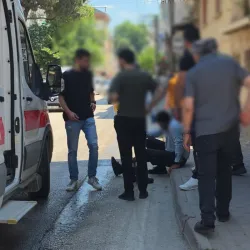 İnegöl'de yola dökülen mazot tehlike saçtı! Sürücü hastanede