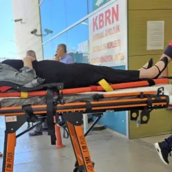 İnegöl'de kız kardeşlere otomobil çarptı!
