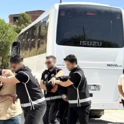 Daltonlar Operasyonu! Aynı Evi İki Gün Kurşunlayan 9 Şüpheli Yakalandı
